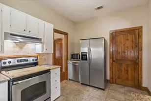 9142 5th St, Crawford, TX 76638 - Photo 11