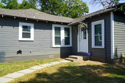 307 N Robinson Street, Cleburne, TX 76031 - Photo 21
