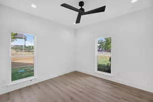 2805 Private, Burleson, TX 76028 - Photo 13