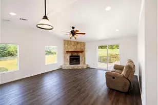 373 Wildbird Ln, Axtell, TX 76624 - Photo 3