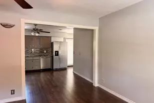 2010 Goldenrod Ln, Arlington, TX 76013 - Photo 11