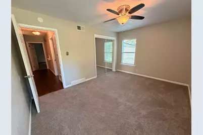 2010 Goldenrod Lane, Arlington, TX 76013 - Photo 3
