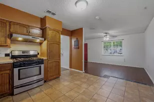 4577 Bonanza Ln, Dallas, TX 75211 - Photo 5