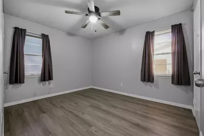4577 Bonanza Lane, Dallas, TX 75211 - Photo 9