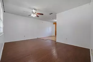 4577 Bonanza Ln, Dallas, TX 75211 - Photo 3