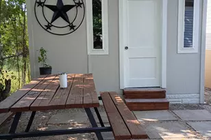 2671 Moffatt Ave, Dallas, TX 75216 - Photo 3