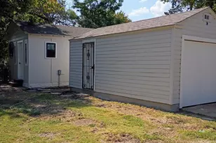 2671 Moffatt Ave, Dallas, TX 75216 - Photo 9