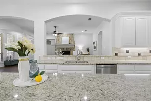 2105 Brandiles Dr, Lewisville, TX 75056 - Photo 7