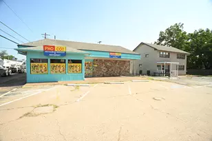 1018 S Austin Ave, Denison, TX 75020 - Photo 1