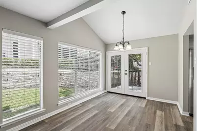 2712 Meadowstone Court, Carrollton, TX 75006 - Photo 9