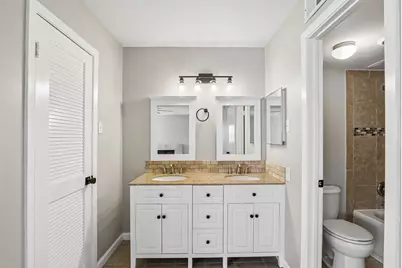 2712 Meadowstone Court, Carrollton, TX 75006 - Photo 21
