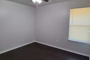 13651 Biggs St, Dallas, TX 75253 - Photo 11
