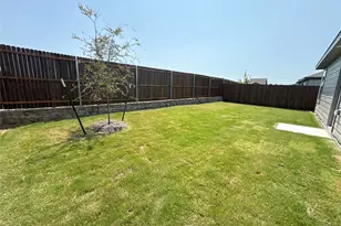 2213 Neyland Dr, Ennis, TX 75119 - Photo 11