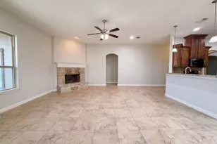 120 Donna Cir, Granbury, TX 76049 - Photo 3