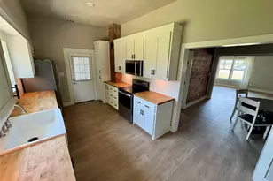 300 W Main St, Gunter, TX 75058 - Photo 11