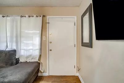702 Lombardy Lane, Arlington, TX 76013 - Photo 5