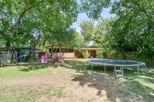 702 Lombardy Ln, Arlington, TX 76013 - Photo 37