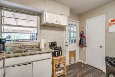 702 Lombardy Lane, Arlington, TX 76013 - Photo 13