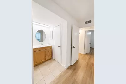 5319 Fleetwood Oaks Avenue #157, Dallas, TX 75235 - Photo 9