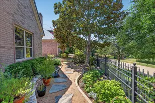6900 Baltusrol Rd, Fort Worth, TX 76132 - Photo 27