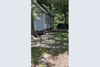 107 W Travis Street, Leonard, TX 75452 - Photo 3