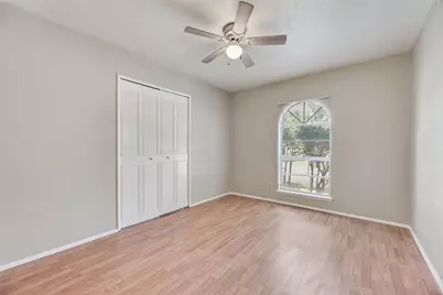 2002 Rose Hill Road, Carrollton, TX 75007 - Photo 15