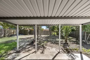 2002 Rose Hill Rd, Carrollton, TX 75007 - Photo 25