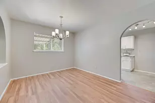 2002 Rose Hill Rd, Carrollton, TX 75007 - Photo 7