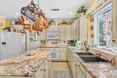 1324 Black Oak Drive, Carrollton, TX 75007 - Photo 9