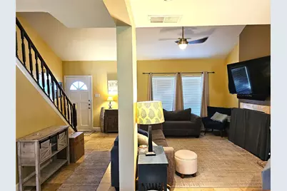 3926 White Oak Court, Flower Mound, TX 75028 - Photo 3