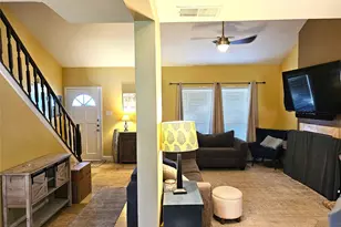 3926 White Oak Ct, Flower Mound, TX 75028 - Photo 3