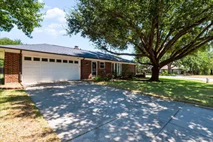 420 Cannon Dr, Hurst, TX 76054 - Photo 37