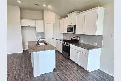 4529 Ashmark Road, Little Elm, TX 76227 - Photo 7