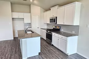 4529 Ashmark Rd, Little Elm, TX 76227 - Photo 7