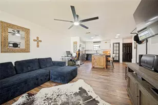 105 N 7th St, Sanger, TX 76266 - Photo 7