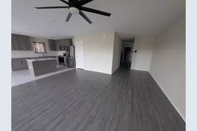 455 N Manchester Street N, Van Alstyne, TX 75495 - Photo 3
