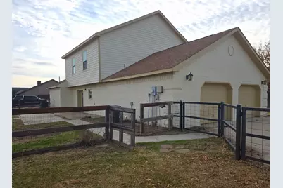 10456 Gentry Drive, Justin, TX 76247 - Photo 3
