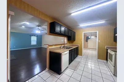 2318 Crystal Creek Lane, Garland, TX 75040 - Photo 7