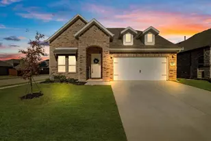 405 Rosie Ct, Argyle, TX 76226 - Photo 1