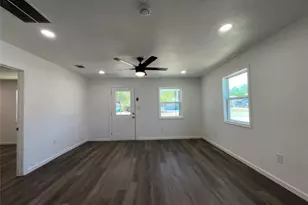 211 Ramsey St, Cedar Hill, TX 75104 - Photo 3