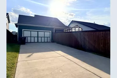 10923 Eva Mae Boulevard, Grand Prairie, TX 76065 - Photo 17