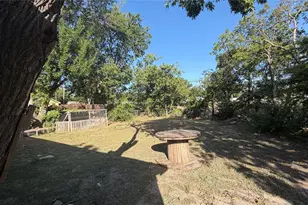10816 Mandalay Dr, Dallas, TX 75228 - Photo 17