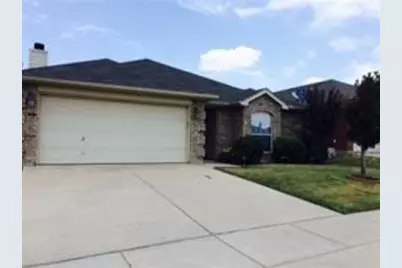 9304 Marilyn Court, White Settlement, TX 76108 - Photo 3