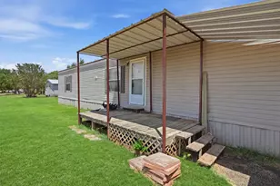 2303 Balboa Ct, Granbury, TX 76048 - Photo 3