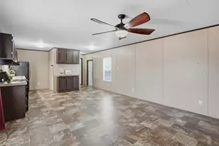 2303 Balboa Ct, Granbury, TX 76048 - Photo 7