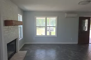 601 Mill Rd, Springtown, TX 76082 - Photo 5