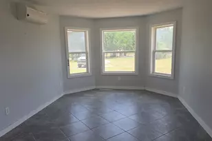 601 Mill Rd, Springtown, TX 76082 - Photo 9