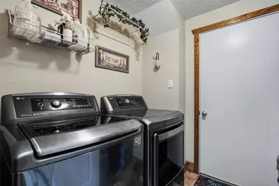 6001 Prairie Wood Court, Arlington, TX 76018 - Photo 11