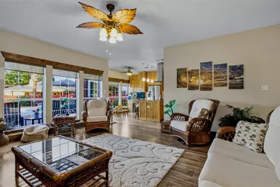 6001 Prairie Wood Court, Arlington, TX 76018 - Photo 9