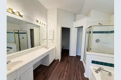 6224 St Leonard Drive, Arlington, TX 76001 - Photo 7